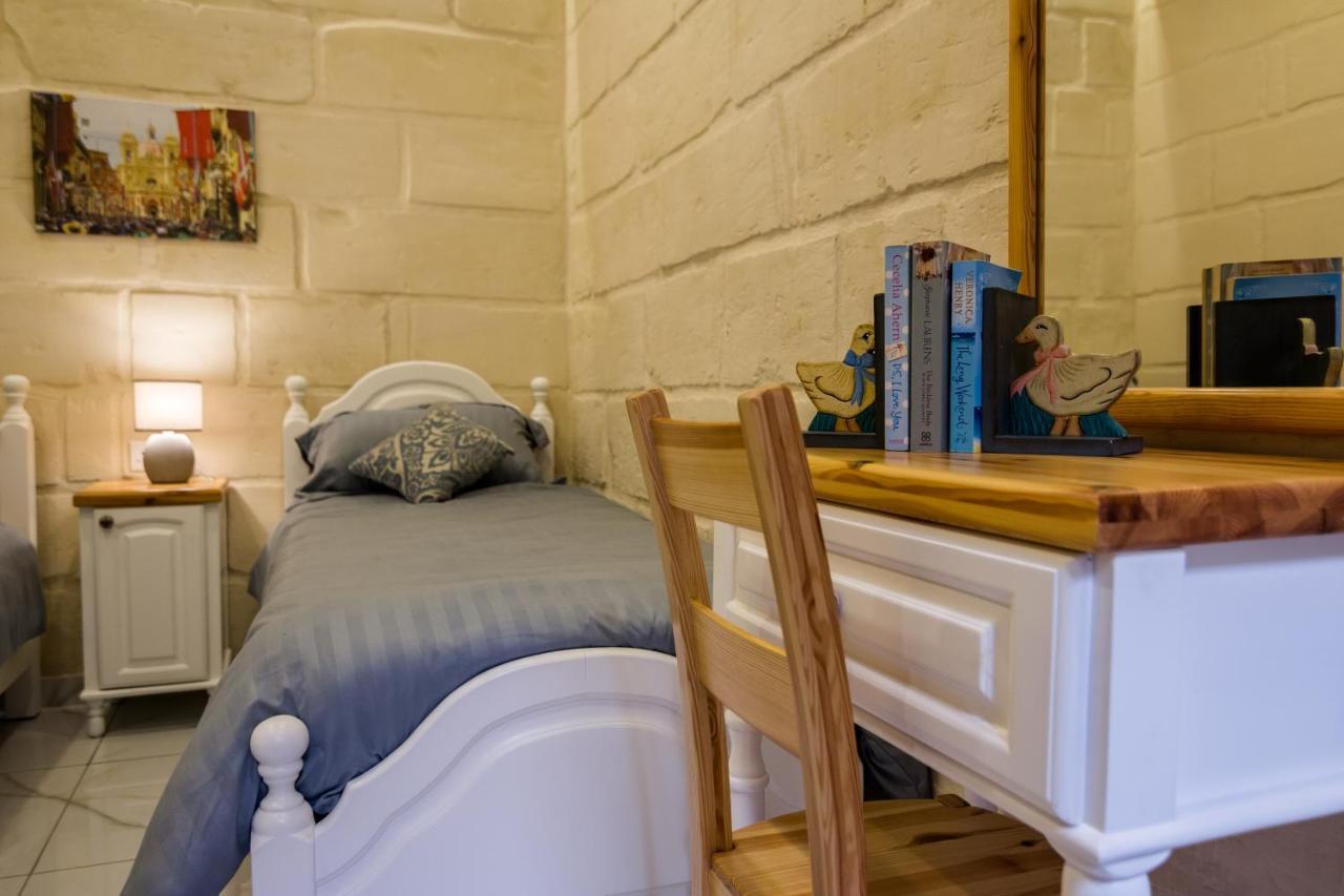 Ta' Gilard - Lovely Renovated Holiday Home Żabbar Exteriör bild