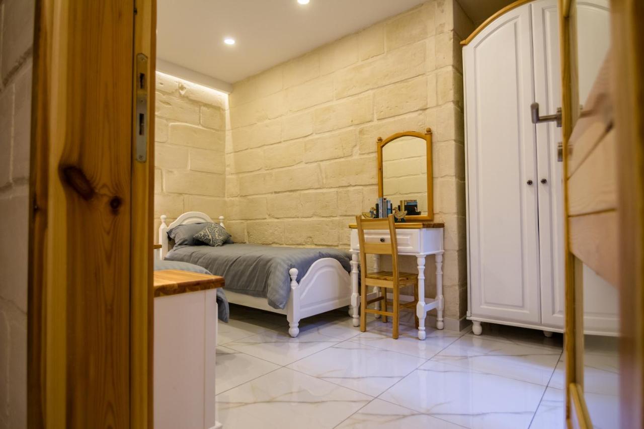 Ta' Gilard - Lovely Renovated Holiday Home Żabbar Exteriör bild